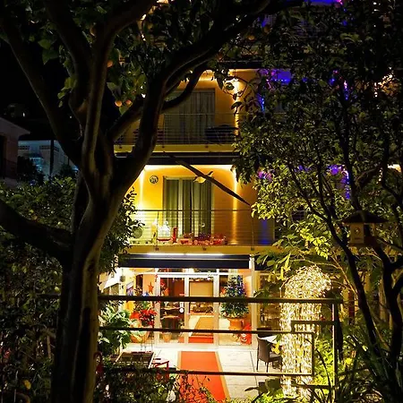 Hotel Delibera Varraze